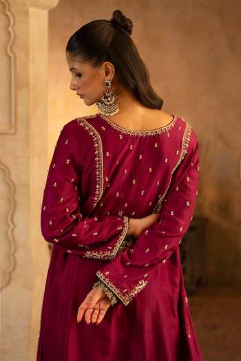 ANGAD SINGH_Red Silk, Net V-neck, Yes Embroidered Kurta Pant Set _at_Aza_Fashions