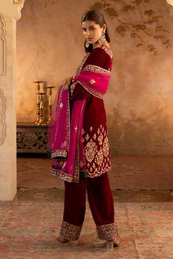 Buy_Angad Singh_Wine Net, Velvet V-neck Rani Embroidered Kurta Set _Online_at_Aza_Fashions