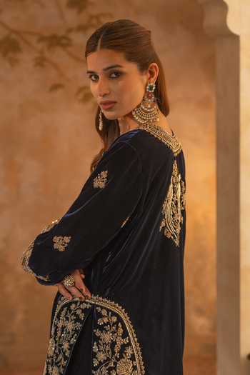 Buy_Angad Singh_Blue Net, Velvet Round Neck Navy Embroidered Kurta Set _Online_at_Aza_Fashions