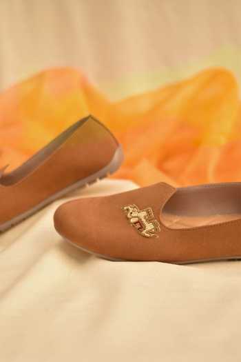 Around Always_Brown Kunjar Elephant Embroidered Juttis _Online_at_Aza_Fashions