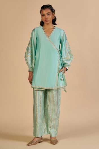 Gulabo By Abu Sandeep_Aqua Chanderi V-neck Embroidered Sleeve Angarkha Kurta _Online_at_Aza_Fashions