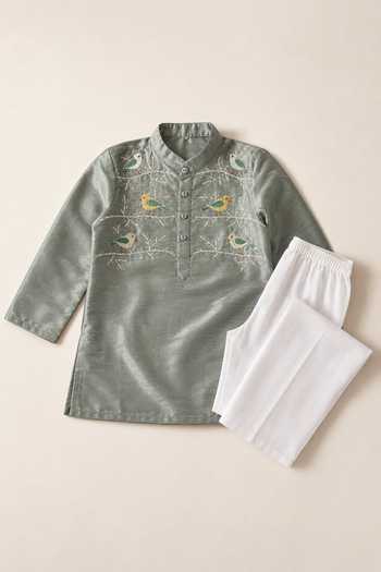 Shop_Label Kiaa_Grey Tissue Bird Embroidered Kurta And Pant Set _at_Aza_Fashions
