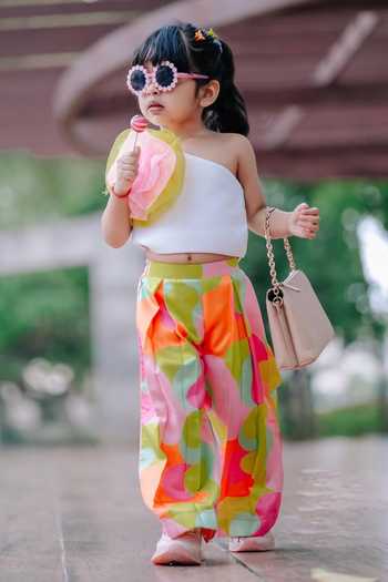 Buy_Label Kiaa_White Satin One Shoulder Top And Printed Pant Set _at_Aza_Fashions