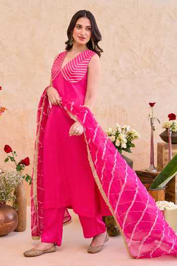 Taro_Fuchsia Silk Satin, Chiffon V-neck, Aarzoo Gota Patti Chevron Pattern Kurta Set _Online_at_Aza_Fashions