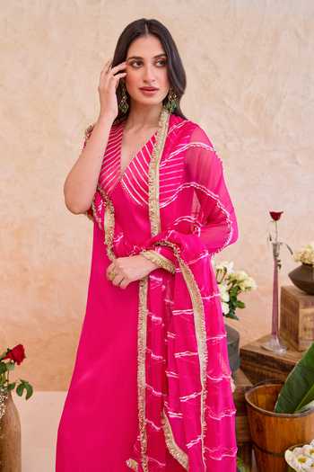 Buy_Taro_Fuchsia Silk Satin, Chiffon V-neck, Aarzoo Gota Patti Chevron Pattern Kurta Set _Online_at_Aza_Fashions