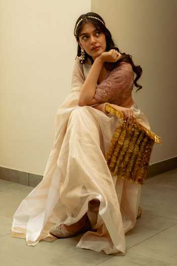 Priyanka Raajiv_Ivory Silk Aindri Banarasi Saree With Unstitched Blouse Fabric _Online_at_Aza_Fashions