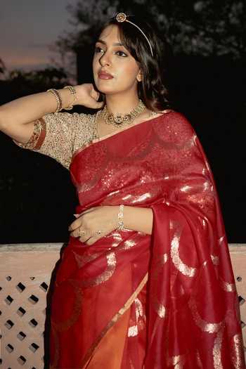 Priyanka Raajiv_Red Silk Viraja Banarasi Saree With Unstitched Blouse Piece _Online_at_Aza_Fashions