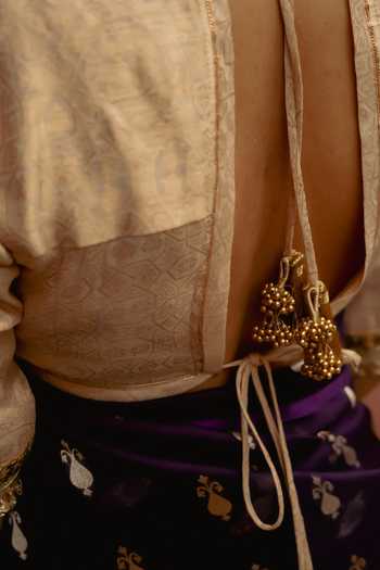 Priyanka Raajiv_Ivory Silk, Brocade Leaf Neck Shamik Gota Work Blouse _Online_at_Aza_Fashions