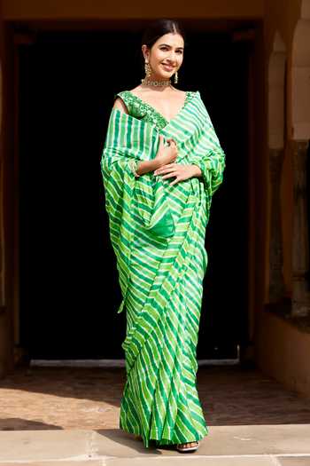 Geroo Jaipur_Green Tussar V-neck Lehriya Pure Silk Saree Set _Online_at_Aza_Fashions