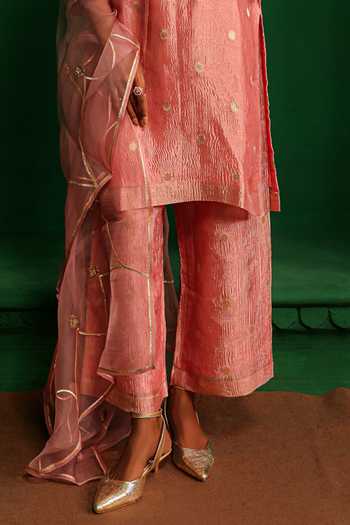 Buy_Charu Makkar_Pink Tissue, Organza Split V-neck Twinkle Gota Work Kurta Set _Online_at_Aza_Fashions