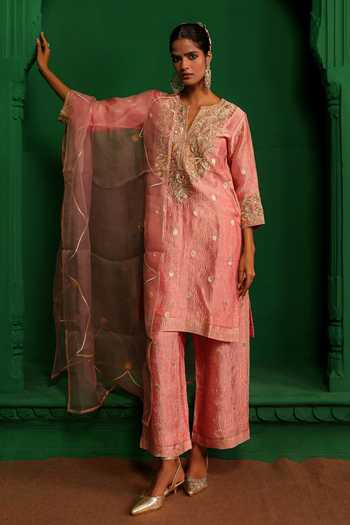 Buy_Charu Makkar_Pink Tissue, Organza Split V-neck Twinkle Gota Work Kurta Set 