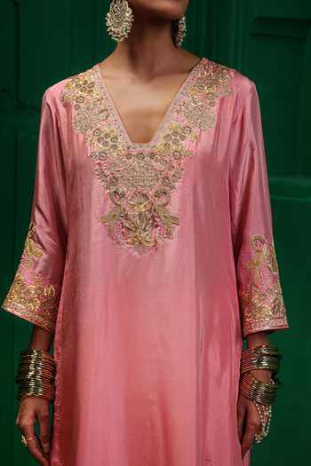 Buy_Charu Makkar_Pink Silk V-neck, Yes Reena Zardozi Work Kurta And Pant Set 