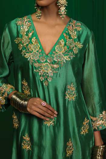 Shop_Charu Makkar_Emerald Green , , V-neck, Aruna Zardozi Work Kurta Set 