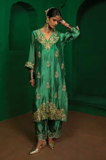 Shop_Charu Makkar_Green Silk Organza V-neck Aruna Zardozi Work Kurta And Pant Set _Online_at_Aza_Fashions
