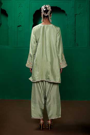Shop_Charu Makkar_Green Silk, Organza V-neck Raveena Embroidered Kurta Set _at_Aza_Fashions