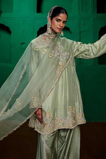 Shop_Charu Makkar_Green Silk, Organza V-neck Raveena Embroidered Kurta Set 