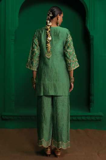 Shop_Charu Makkar_Green Tissue V-neck Zeenat Aari Work Kurta And Pant Set _at_Aza_Fashions