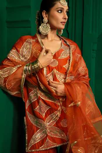 Charu Makkar_Orange Silk, Dupion, Organza V-neck Sridevi Embroidered Kurta Gharara Set _Online