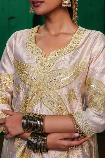 Shop_Charu Makkar_Ivory Tissue, Modal Split V-neck Saira Zardozi Work Kurta And Salwar Set _Online_at_Aza_Fashions