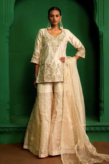 Buy_Charu Makkar_Ivory Tissue, Organza V-neck, Yes Madhubala Embroidered Kurta And Gharara Set _at_Aza_Fashions