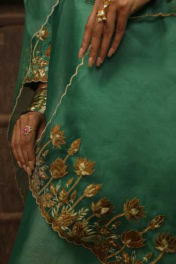 Charu Makkar_Green Silk, Chanderi, Organza Round Neck Hema Embroidered Kurta Set _Online