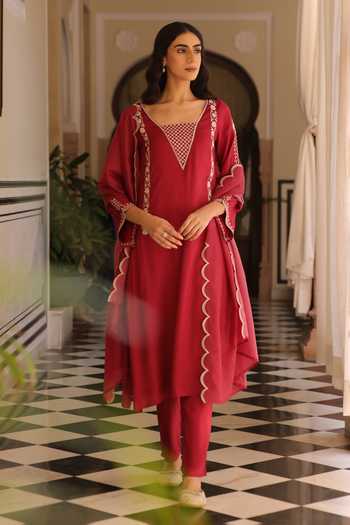 Shop_Seher Jaipur_Red Silk Square Neck Azrina Embroidered Bodice Kurta Set _Online_at_Aza_Fashions