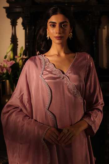 Seher Jaipur_Mauve Silk V-neck Noura Angarkha Kurta Set _at_Aza_Fashions