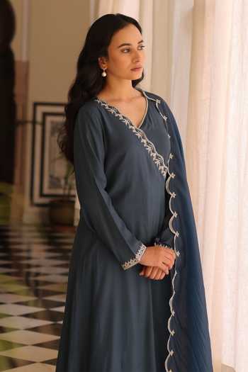 Buy_Seher Jaipur_Blue Silk V-neck Noura Angarkha Kurta Set 