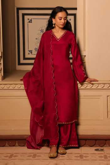 Buy_Seher Jaipur_Maroon Silk Embroidery V-neck Siara Monga Kurta And Palazzo Set _Online_at_Aza_Fashions