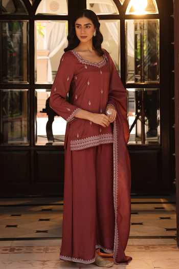 Buy_Seher Jaipur_Brown Silk Square Neck Izar Embroidered Kurta Palazzo Set 