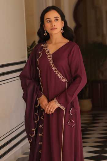 Seher Jaipur_Wine Silk V-neck Noura Angarkha Kurta Set _Online_at_Aza_Fashions