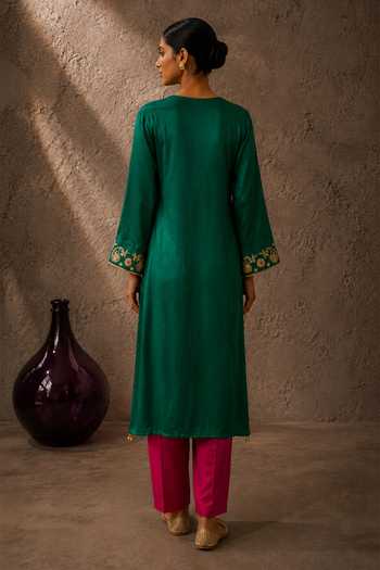 Shop_Aroop Shop India_Green Silk V-neck Amruta Gajji Kurta Set _at_Aza_Fashions