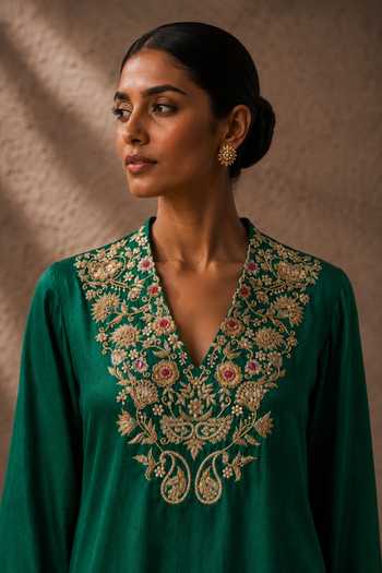 Aroop Shop India_Green Silk V-neck Amruta Gajji Kurta Set _Online_at_Aza_Fashions