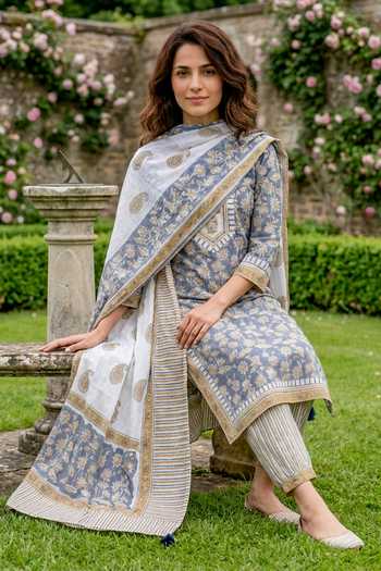 Missprint_Blue Cotton Round Neck Dusty Hand Block Print Kurta Set _at_Aza_Fashions