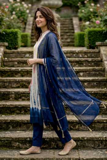 Buy_Missprint_Ivory Silk, Chanderi, Cotton Mandarin Collar Tie-dye Kurta Pant Set 