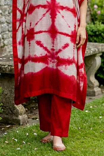 Missprint_Red Silk, Chanderi, Cotton V-neck Tie Dye Kaftan And Pant Set _Online_at_Aza_Fashions