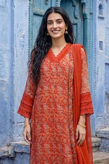 Missprint_Orange Organza, Cotton V-neck, Yes Hand Block Print Kurta Set _Online_at_Aza_Fashions