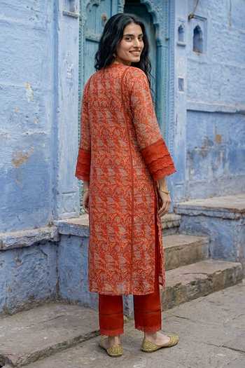 Shop_Missprint_Orange Organza, Cotton V-neck, Yes Hand Block Print Kurta Set _at_Aza_Fashions