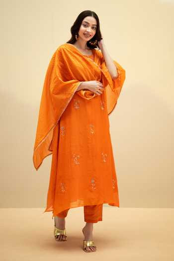 AM by Anita Mittal_Orange Chanderi Round Neck Chandini Embroidered A-line Kurta Set _at_Aza_Fashions