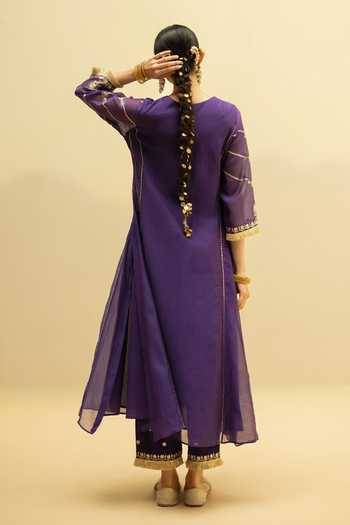 Buy_AM by Anita Mittal_Purple Chanderi V-neck, Yes Chaandbali Hand Embroidered A Line Kurta Set _Online_at_Aza_Fashions