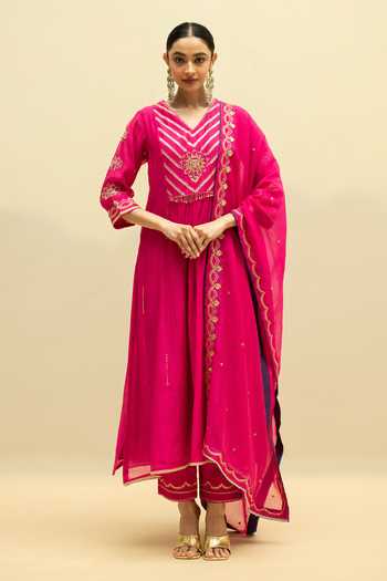 Buy_AM by Anita Mittal_Pink Cotton V-neck, Yes Jhoomar Embroidered Kurta Set _Online_at_Aza_Fashions