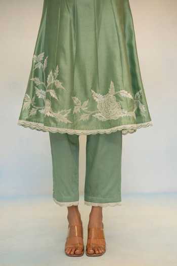 AM by Anita Mittal_Green Silk, Chanderi Round Neck Seher Anarkali Pant Set _at_Aza_Fashions
