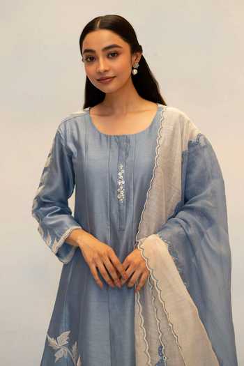 Buy_AM by Anita Mittal_Blue Silk, Chanderi Scoop Neck Seher Floral Embroidered Anarkali Set 