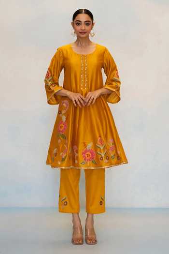 AM by Anita Mittal_Gold Silk, Chanderi Round Neck Gul Embroidered Anarkali Set _Online_at_Aza_Fashions