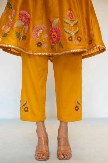 Shop_AM by Anita Mittal_Gold Silk, Chanderi Round Neck Gul Embroidered Anarkali Set _Online_at_Aza_Fashions