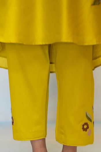 Buy_AM by Anita Mittal_Green Silk, Chanderi V-neck Gul Kurta And Pant Set _Online_at_Aza_Fashions