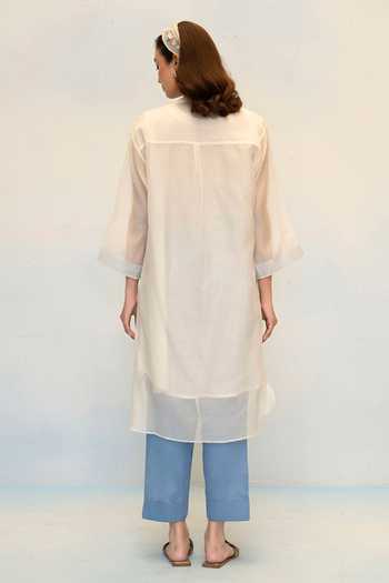 Shop_AM by Anita Mittal_Off White Chanderi Round Neck Rosh Floral Hand Painted Kurta With Pant _at_Aza_Fashions