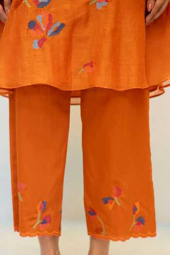 Buy_AM By Anita Mittal_Orange Chanderi Split V-neck Aab Embroidered Kurta And Pant Set 