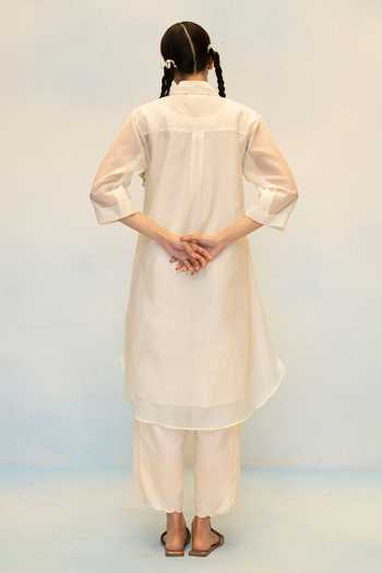 Shop_AM by Anita Mittal_White Chanderi Collared Neck Zara Thread Work Kurta And Pant Set _at_Aza_Fashions