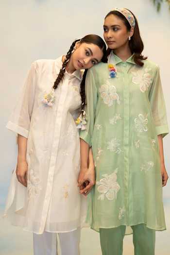 Shop_AM by Anita Mittal_White Chanderi Collared Neck Zara Thread Work Kurta And Pant Set 